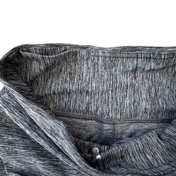 Nike ~ Women’s grey workout leggings ~ size Large - Picture 9 of 10